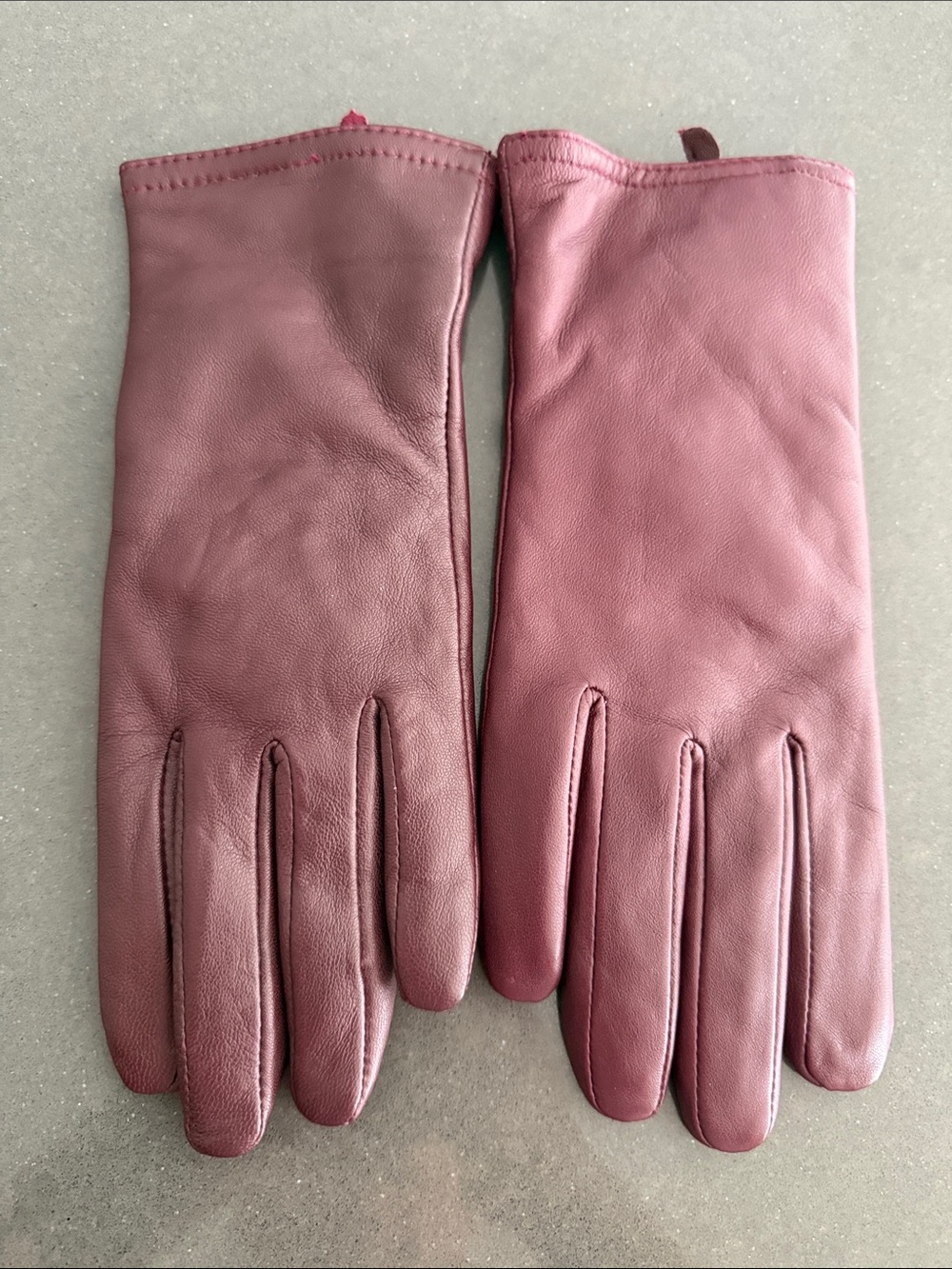 3M Thinsulate Leather Gloves. SO SOFT! Women's. Burgundy/Mauve. Size Large.
